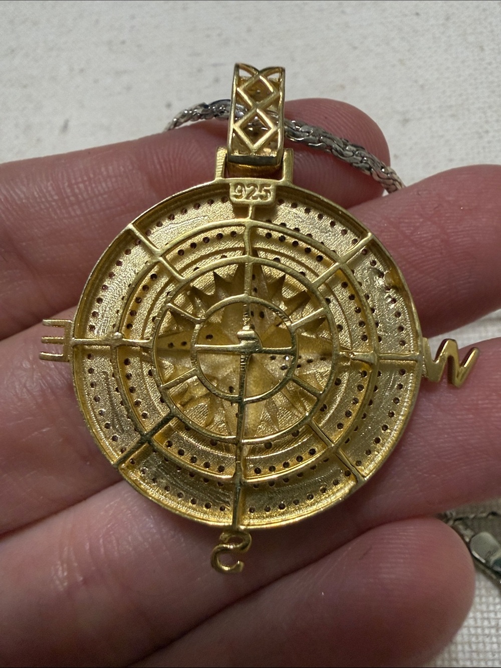 Sterling Silver 925 Gold Compass Pendant Necklace 17’ in - Picture 4 of 14